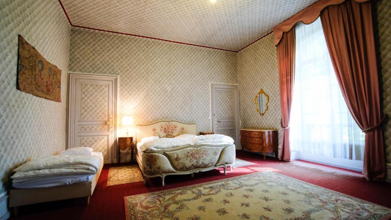 Private Castle With Park - Chateau Guillermo La Moncelle Esterno foto